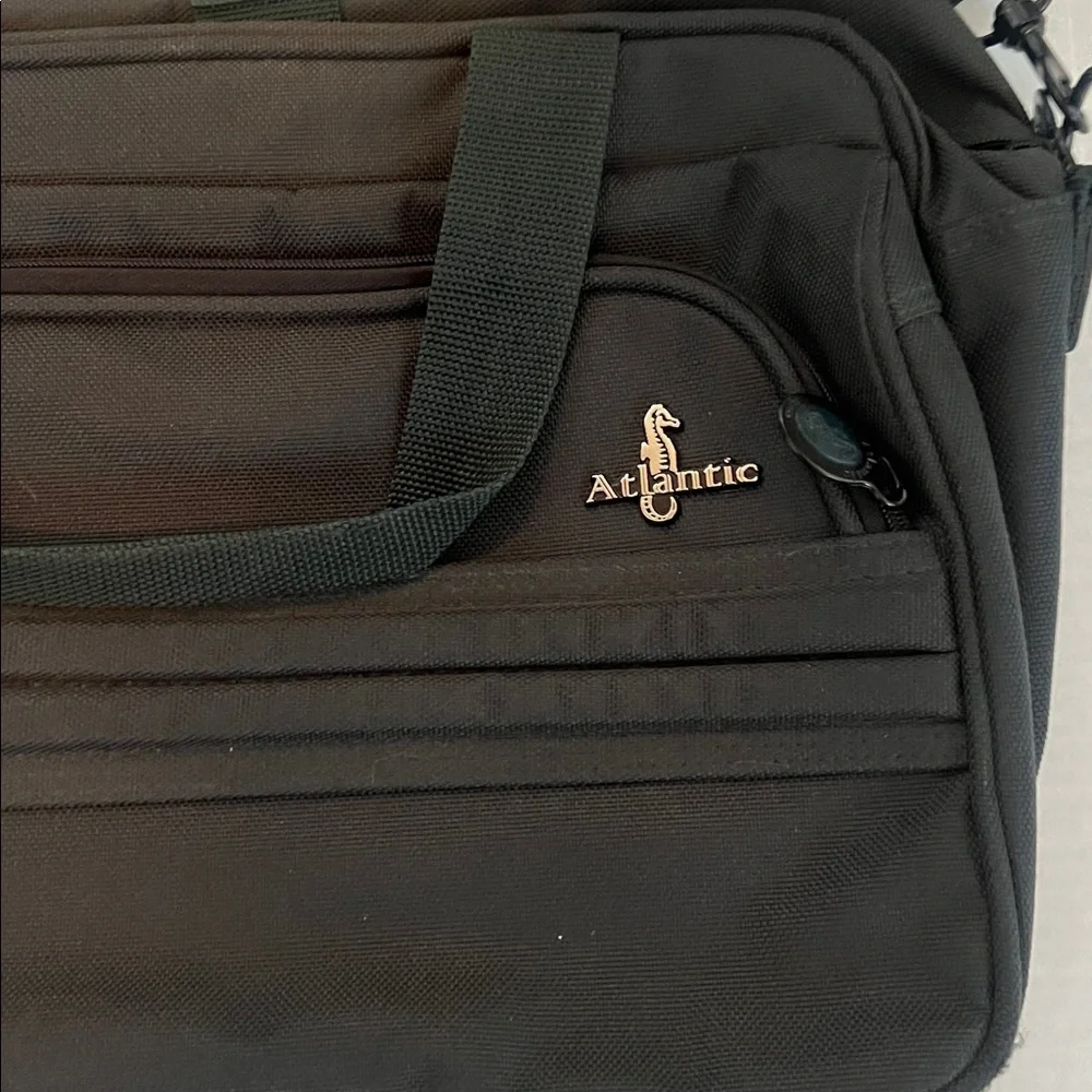 ATLANTIC CARRY-ON TRAVEL-OVERNIGHT LUGGAGE TOTE BAG WITH SHOULDER STRAP